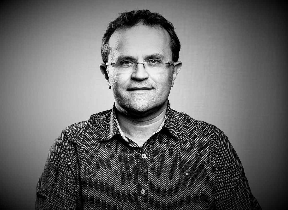 Damien 2 - Modifiée portait blog 2