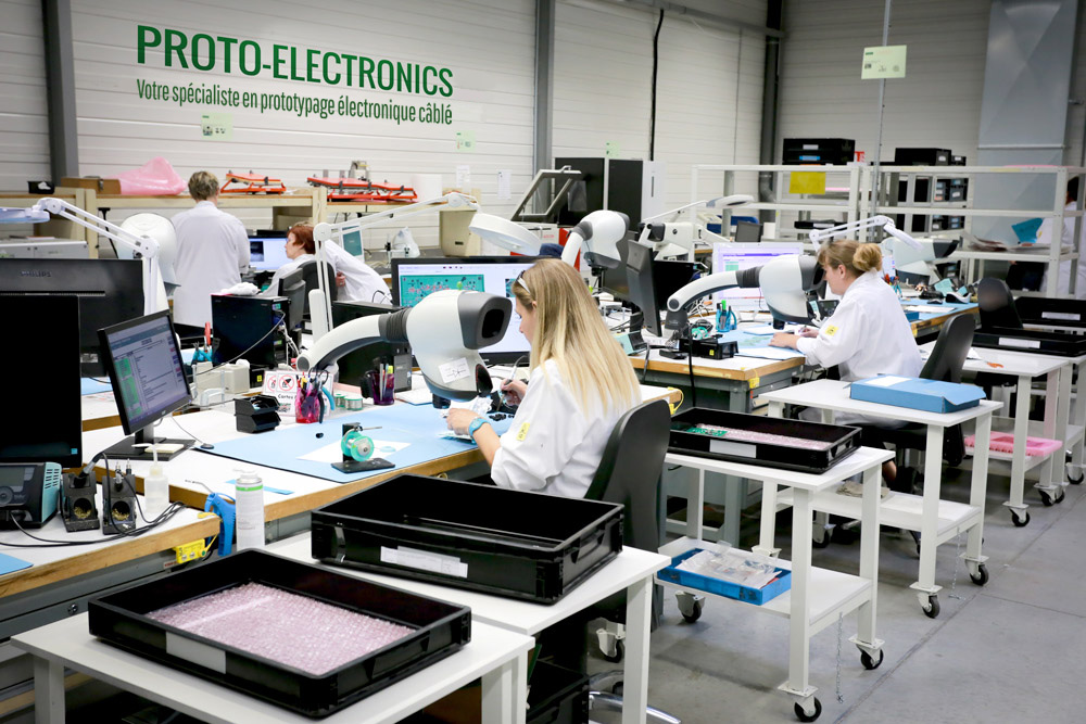 Atelier d'assemblage de prototypes de cartes électroniques